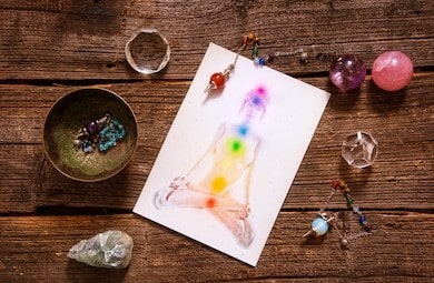 chakras force illustration cristaux - ELEMIAH VOYANCE 08.99.96.90.99